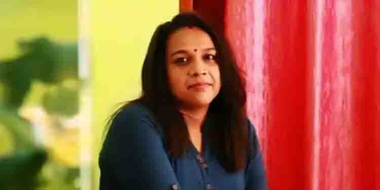 ടൈറ്റാനിയം ജോലി തട്ടിപ്പ്: പ്രതികൾക്കായി തെരച്ചിൽ ഊർജിതം,ഇടനിലക്കാരി ദിവ്യ നായരെ കസ്റ്റഡിയിൽ വാങ്ങും