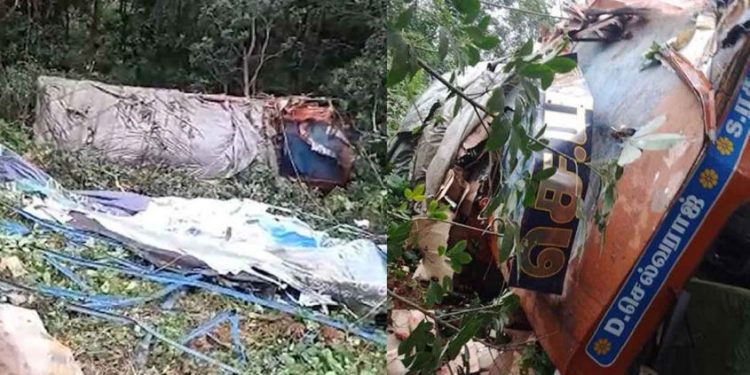 വിദേശമദ്യവുമായി വന്ന ലോറി താമരശ്ശേരി ചുരത്തിൽ കൊക്കയിലേക്ക് മറിഞ്ഞു