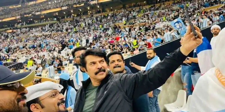 ​ഗോളടിച്ച് കയറി അർജന്റീന; ​ഗ്യാലറിയിൽ നിന്നും മമ്മൂട്ടിയുടെ ക്ലിക്ക് !