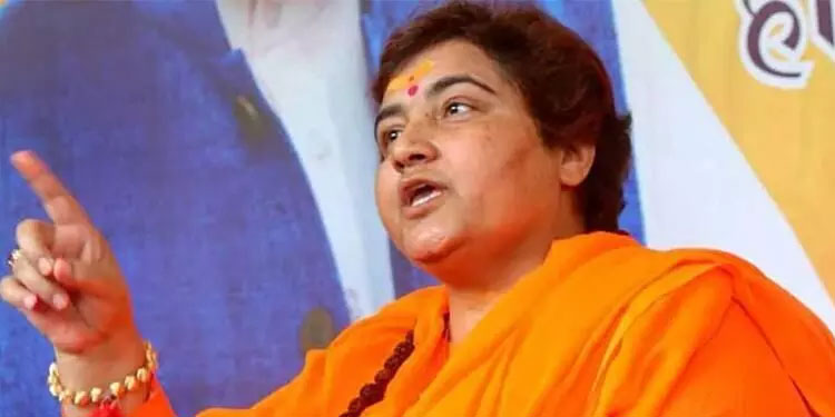 മുസ്‍ലിംകളുടെ ആക്രമണം തടയാൻ ഹിന്ദുക്കൾ വീടുകളിൽ ആയുധങ്ങൾ സൂക്ഷിച്ചുവെക്കുക; ഒരു കത്തിയെങ്കിലും -ആഹ്വാനവുമായി പ്രഗ്യ സിങ് താക്കൂർ