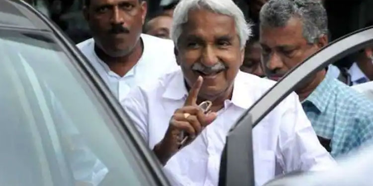 ‘സത്യം മൂടിവയ്ക്കാനാകില്ല’; അന്ന് അറസ്റ്റ് നേരിടാൻ തീരുമാനിച്ചതും ഓർമ്മപ്പിച്ച് ഉമ്മൻചാണ്ടിയുടെ ആദ്യ പ്രതികരണം