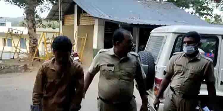 കൊല്ലത്ത് ഫാമില്‍ കയറി കന്നുകാലികളെ ലൈംഗികമായി ഉപദ്രവിച്ചയാൾ പിടിയിൽ