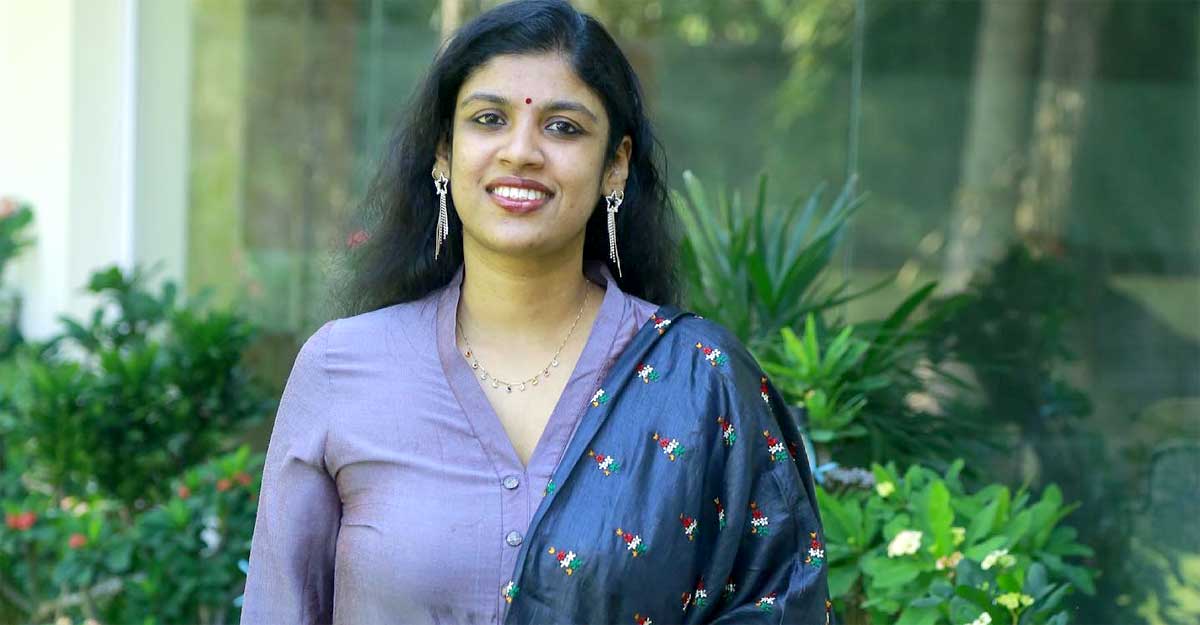 ‘വാഴക്കുല ബൈ വൈലോപ്പിള്ളി’: ചിന്തയുടെ ഗവേഷണ പ്രബന്ധത്തിൽ വലിയ അബദ്ധം