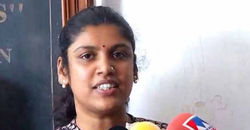‘2018 മുതൽ ഒരു ലക്ഷം ശമ്പളം; 32 ലക്ഷം കിട്ടിയാൽ മുഖ്യമന്ത്രിയുടെ ദുരിതാശ്വാസ നിധിയിൽ നൽകും ’
