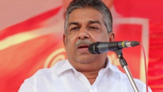 അനാവശ്യ വിവാദം: വി മുരളീധരന് ചുട്ട മറുപടി നൽകി മന്ത്രി സജി ചെറിയാൻ