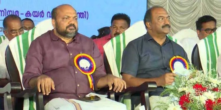 പണിമുടക്ക് അവസാന സമരമാര്‍ഗം; പൊതുമേഖലാ സ്ഥാപനങ്ങൾ സ്വയം ലാഭകരമാകണം: പി.രാജീവ്