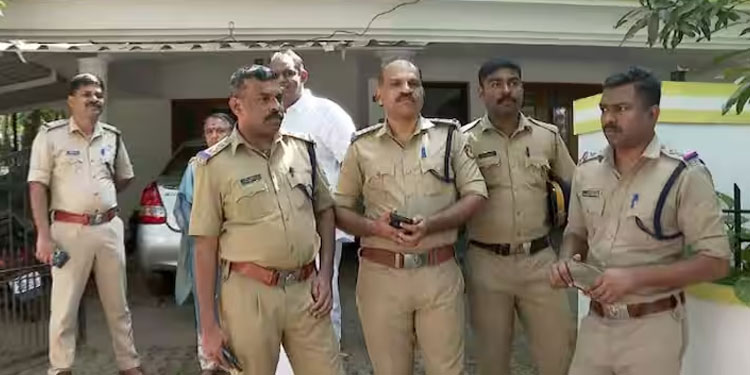 കുന്നംകുളത്ത് ആളില്ലാത്ത വീട്ടിൽ നിന്ന് 95 പവൻ കവർന്ന സംഭവം: പ്രതി പിടിയിൽ, 80 പവൻ സ്വർണം കണ്ടെത്തി