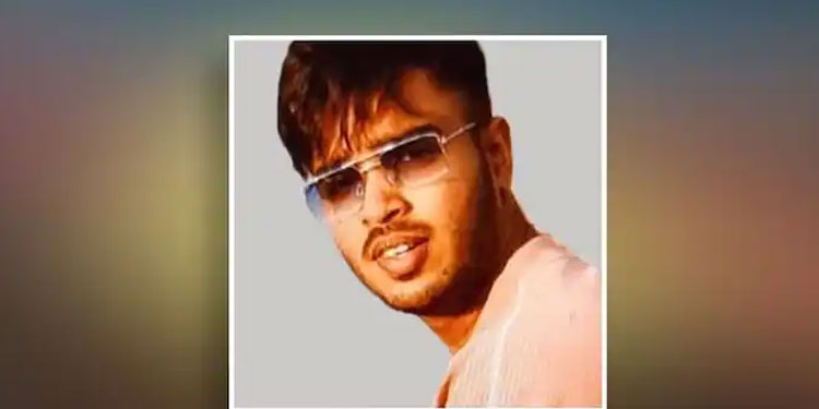 അടിമാലിയില്‍ ടൂറിസ്റ്റ് ബസ് മറിഞ്ഞ് വിദ്യാര്‍ത്ഥി മരിച്ചു