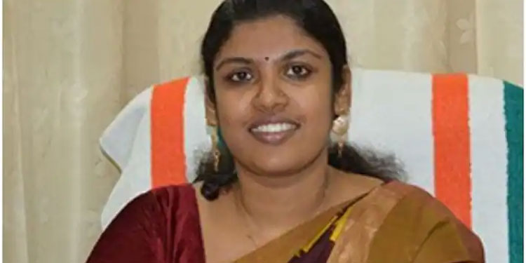 ‘ചിന്ത ജെറോമിന്റെ പ്രബന്ധം പുനഃപരിശോധിക്കണം’; വി സിക്ക് പരാതി നൽകി സേവ് യൂണിവേഴ്സിറ്റി ക്യാംപയിൻ കമ്മിറ്റി