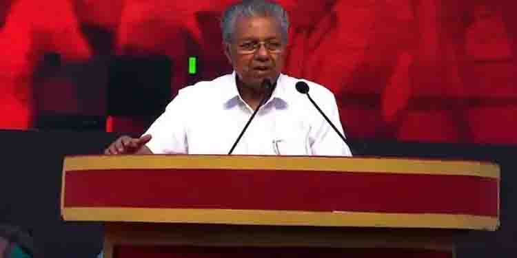 ‘അന്തര്‍ദേശീയ രംഗത്തെ മലയാള സിനിമയുടെ ബ്രാന്‍ഡ് അംബാസിഡര്‍’, അടൂരിനെ പുകഴ്ത്തി പിണറായി