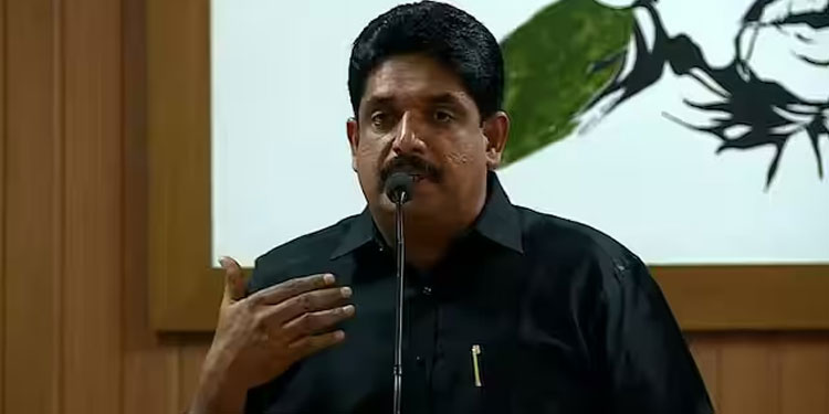 ‘ആട്ടിൻ തോലിട്ട ചെന്നായ്ക്കൾ ചതിച്ചു’; ഓട് പൊളിച്ച് കൗൺസിലർ ആയതല്ലെന്നും ബിനു പുളിക്കക്കണ്ടം