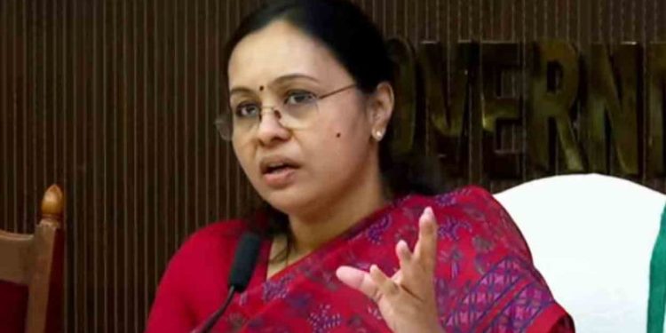 ഹെല്‍ത്ത് കാര്‍ഡിന് രണ്ടാഴ്ച കൂടി സാവകാശം; ഫെബ്രുവരി 16 മുതല്‍ നടപടിയെന്ന് മന്ത്രി