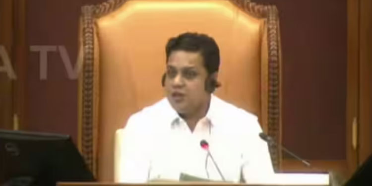 ‘പ്ലീസ്… ഒന്ന് മിണ്ടാതിരിക്കണം…’; സഭയിൽ ബഹളം വെച്ച ഭരണപക്ഷത്തോട് പിണങ്ങി സ്പീക്കർ
