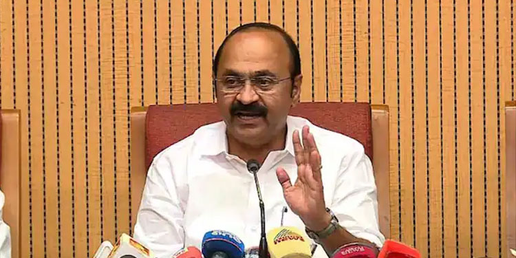 സമരങ്ങളില്‍ നിന്ന് യു ടേണ്‍ അടിച്ചാണ് പിണറായിയുടെ ശീലം; മുഖ്യമന്ത്രിക്കെതിരെ വി ഡി സതീശന്‍