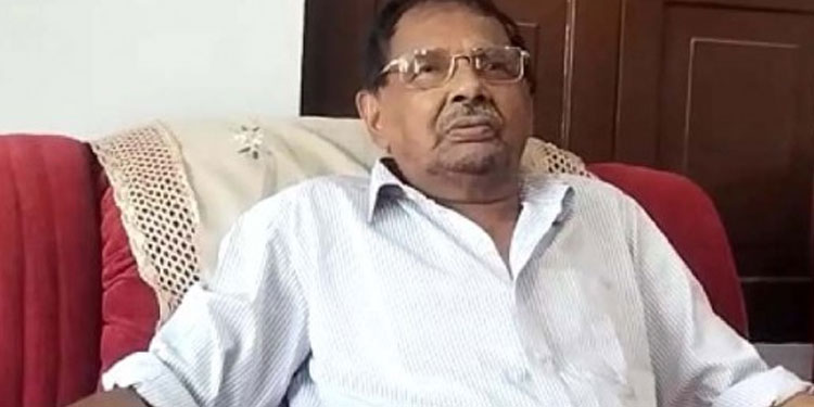 ഭാര്യയും മൂത്ത മകളും മകനും ചേര്‍ന്ന് ഉമ്മന്‍ചാണ്ടിക്ക് ചികിത്സ നിഷേധിക്കുന്നു: സഹോദരന്‍
