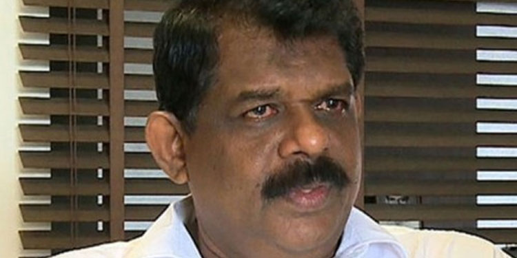 കൊച്ചിയില്‍ സ്വകാര്യ ബസുകളുടെ മത്സരയോട്ടം: ഗതാഗത മന്ത്രി യോഗം വിളിച്ചു