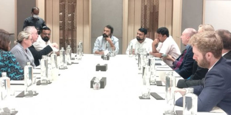 ആരോഗ്യമേഖലയിൽ യുകെയിൽ 30000ത്തിൽ പരം തൊഴിലവസരം; കേരളത്തിൽ നിന്നുള്ളവർക്ക് പ്രത്യേക പരിഗണന