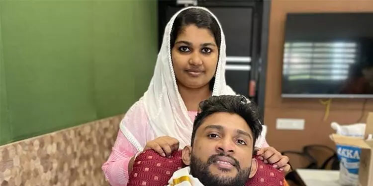 ഇനി മറ്റൊരു ലോകത്ത് കാണാം; ഷഹാനയുടെ മുഖം നെഞ്ചോട് ചേർത്ത് പ്രണവ് മരണത്തിനു കീഴടങ്ങി