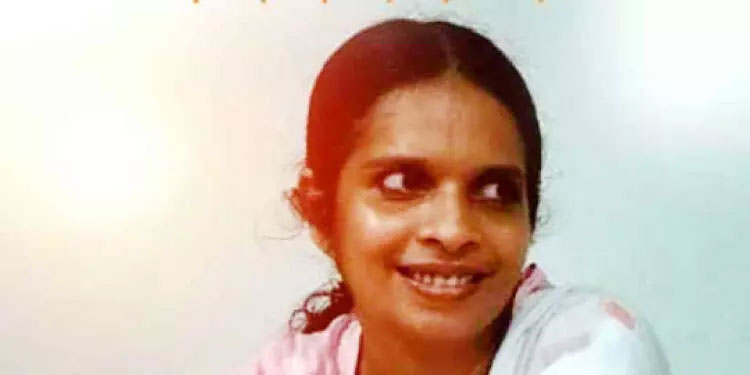 തിരുവള്ളൂർ വില്ലേജ് ഓഫിസർ കെ.ആർ. ശാലിനിക്ക് മികച്ച വില്ലേജ് ഓഫിസർ പുരസ്കാരം