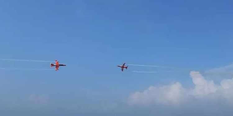 തലസ്ഥാന നിവാസികൾക്ക് വിസ്മയ കാഴ്ചയൊരുക്കി വ്യോമസേന