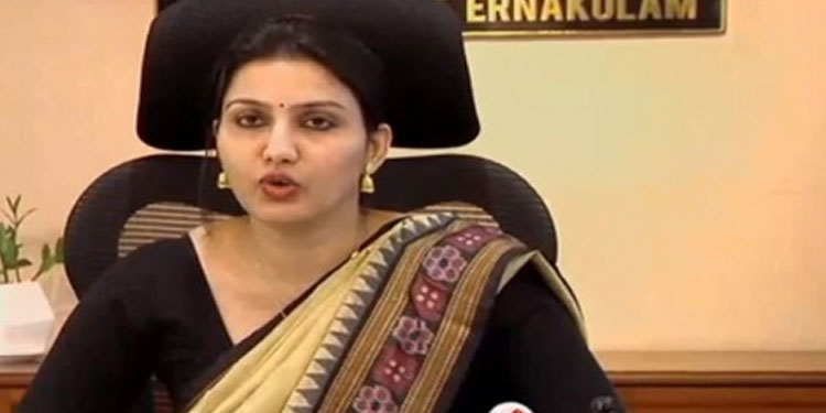 ബ്രഹ്മപുരം: തീ അണയ്ക്കാനുള്ള ശ്രമം ഊര്‍ജിതമാക്കും; സമീപത്തുള്ളവര്‍ വീടുകളില്‍ കഴിയണം: കളക്ടര്‍