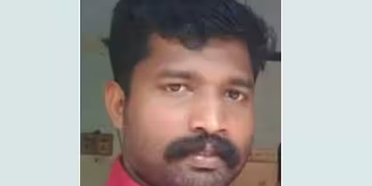 ഭാര്യയുമായി വഴക്ക്; റബർ ടാപ്പിംഗ് കത്തി ഉപയോഗിച്ച് സ്വയം കുത്തി ജീവനൊടുക്കി യുവാവ്