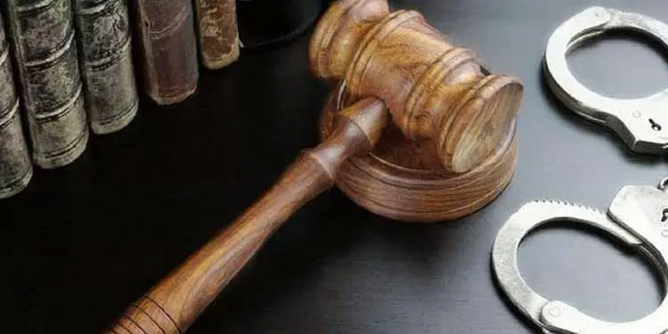 വിദ്യാർഥിനി ജീവനൊടുക്കിയ സംഭവം: രണ്ട് അധ്യാപകർക്ക് മുൻകൂർ ജാമ്യം