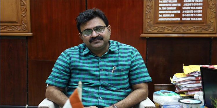 ബ്രഹ്മപുരം തീപിടിത്തം ; കരാര് കമ്പനിക്കെതിരെ കൊച്ചി മേയര്