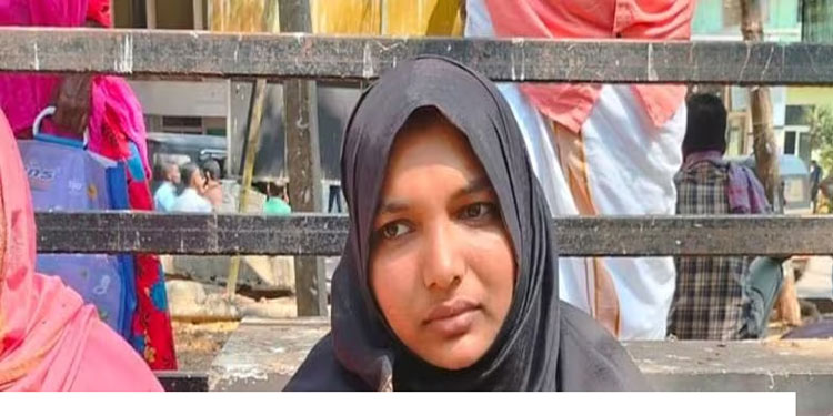 വയറ്റിൽ കത്രിക കുടുങ്ങിയ സംഭവം: ആരോഗ്യമന്ത്രിയുടെ ഉറപ്പിൽ ഹർഷിന സമരം അവസാനിപ്പിച്ചു