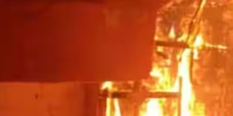ബംഗ്ലാദേശിലെ ധാക്കയിൽ സ്ഫോടനം: ഏഴ് മരണം, എഴുപതിലേറെപ്പേർക്ക് പരിക്ക്