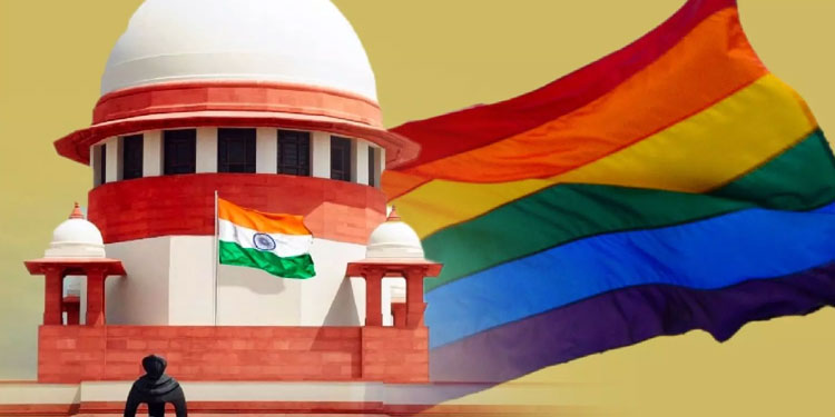 സ്വവർഗ വിവാഹം: ഹരജികൾ ഭരണഘടന ബെഞ്ചിന്‍റെ പരിഗണനക്ക് വിട്ടു