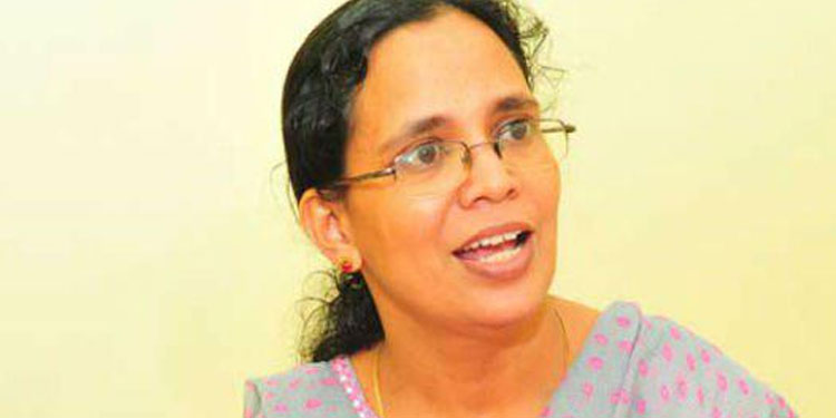 ‘പ്രചരിച്ചത് വ്യാജ എക്സ്റേ, കൈക്ക് വീണ്ടും പ്ലാസ്റ്ററിട്ടു; സൈബർ ആക്രമണങ്ങൾക്കെതിരെ നടപടി’; കെകെ രമ