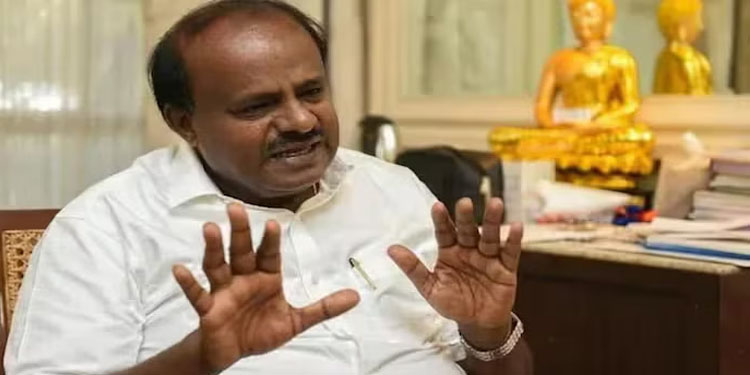 കര്‍ഷകരുടെ ആണ്‍മക്കളെ വിവാഹം കഴിക്കുന്ന യുവതികള്‍ക്ക് 2 ലക്ഷം സമ്മാനം – കുമാരസ്വാമി