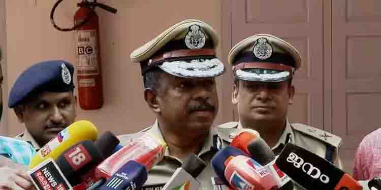 ഷാറൂഖ് സെയ്ഫി തീവ്ര മൗലികവാദി; സാക്കിർ നായികിന്റെ വീഡിയോ നിരന്തരം കണ്ടെന്നും എഡിജിപി