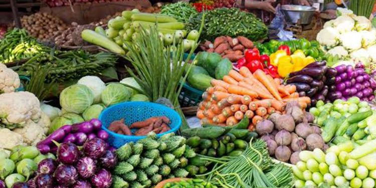 ഡീസൽ സെസ്: ലോറി ചരക്ക് കൂലി കൂടി; സാധനങ്ങൾക്ക് വില കയറിത്തുടങ്ങി