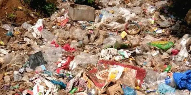 പാർക്കിങിന്റെ മറവില്‍ മാലിന്യ നിക്ഷേപം: വലിയ വാഹനങ്ങള്‍ പാര്‍ക്ക് ചെയ്യുന്നതിന് നിരോധനം