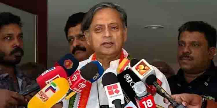 ‘കെ മുരളീധരന് പ്രസംഗിക്കാന് അവസരം നല്കാത്തത് തെറ്റ്’; അപമാനിച്ചത് ശരിയായില്ലെന്ന് ശശി തരൂര്