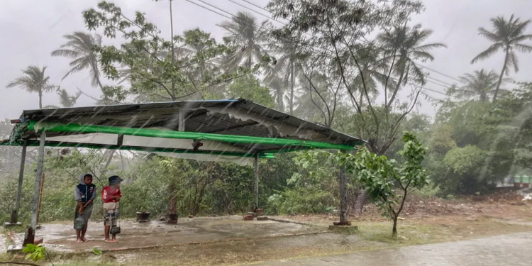 ദുരന്തം വിതച്ച് മോക്ക ; മ്യാന്മറില്‍ മൂന്ന് മരണം