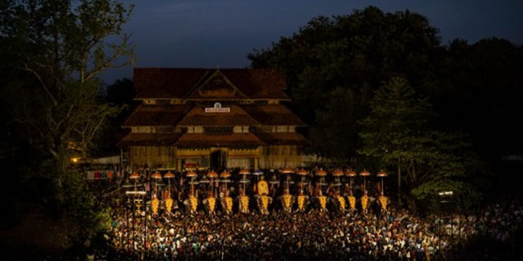 മോദി കാ മൻകി ബാത്ത്‌ ചതിച്ചു; തൃശൂർ പൂരം ലൈവ് ഒഴിവാക്കി