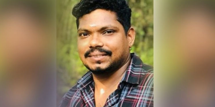 കടലുണ്ടിയിൽ തെങ്ങ് കടപുഴകി വീണ് യുവാവ് മരിച്ചു; രണ്ടുപേർക്ക് പരിക്ക്