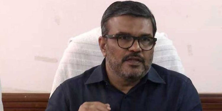 ‘പുതിയ അധികാര ദണ്ഡുമായി ഒരൊറ്റ നേതാവ്; ജനാധിപത്യത്തിന്റെ (അ)മൃതകാലത്തിലേക്കുള്ള പ്രയാണം ആരംഭിച്ചു’