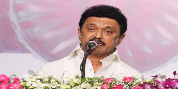 പാൽ സംഭരിക്കാനുള്ള തീരുമാനത്തിൽ നിന്ന് അമുൽ പിന്മാറണം ; അമിത് ഷായ്ക്ക് സ്റ്റാലിന്റെ കത്ത്
