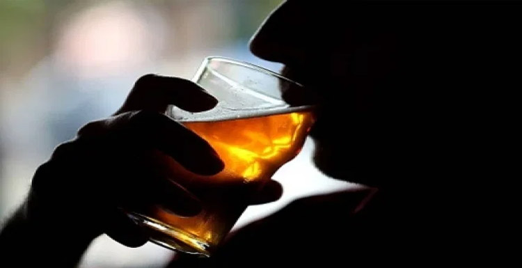 തമിഴ്നാട്ടിൽ വിഷമദ്യ ദുരന്തം ; മൂന്ന് മരണം