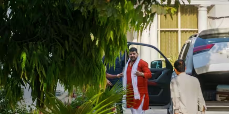 ബ്രിജ്ഭൂഷന്‍റെ അറസ്റ്റിനുള്ള സാധ്യത മങ്ങുന്നു,ഇരയുടെ പിതാവിന്‍റെ വെളിപ്പെടുത്തലോടെ പോക്സോ കേസ് ദുര്‍ബലം