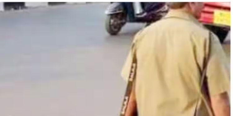 യാത്രക്കാരിയെ രാത്രിയിൽ പാതി വഴിയിൽ ഇറക്കിവിട്ടു, ബസ് കണ്ടക്ടറുടെ ലൈസൻസ് സസ്പെന്റ് ചെയ്തു
