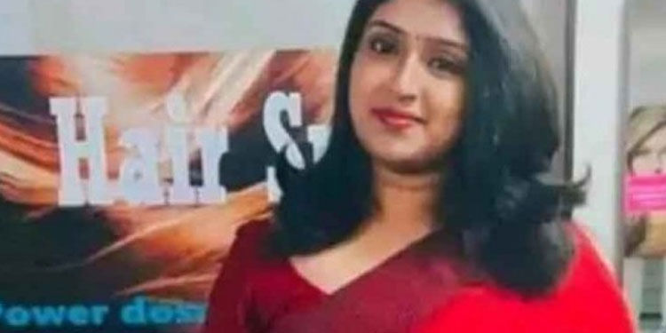 വ്യാജ അഭിഭാഷകയുടെ ജാമ്യാപേക്ഷയിൽ വിധി നാളെ
