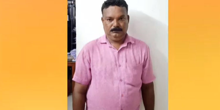 പെട്ടി ഓട്ടോയുടെ സൈഡ് സീറ്റിലിരുത്തി യാത്രക്കിടെ യുവതികളെ പീഡിപ്പിക്കാന്‍ ശ്രമം : മധ്യവയസ്‌കന്‍ അറസ്റ്റില്‍