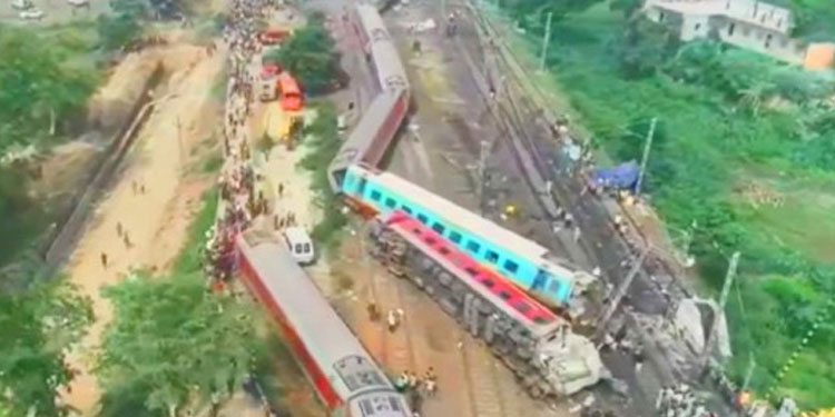 ഒഡീഷ ട്രെയിൻ ദുരന്തം സിബിഐ അന്വേഷിക്കും; അപകടകാരണം ഇപ്പോഴും അവ്യക്തം