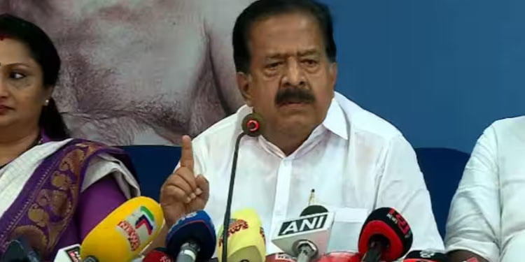 കോൺഗ്രസ് ബ്ലോക്ക് പുനസംഘടനയിൽ വേണ്ടത്ര കൂടിയാലോചന നടന്നിട്ടില്ല; അതൃപ്തി പരസ്യമാക്കി ചെന്നിത്തല