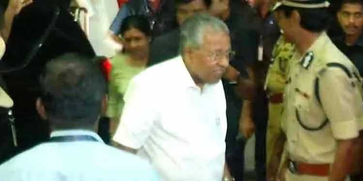 മുഖ്യമന്ത്രിയും സംഘവും അമേരിക്കയിലേക്ക് പുറപ്പെട്ടു; ക്യൂബയും സന്ദര്‍ശിക്കും